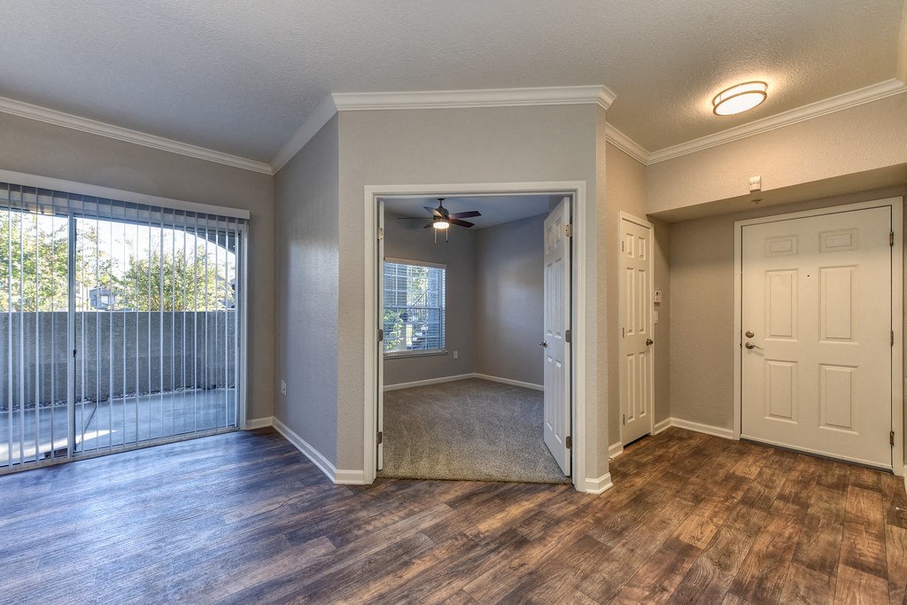 River Oaks Apartment Homes photo 5